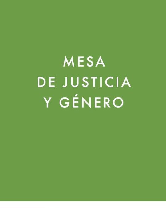 En representación de la Prefecta Johana Núñez, la Subgerente de Servicios Social…