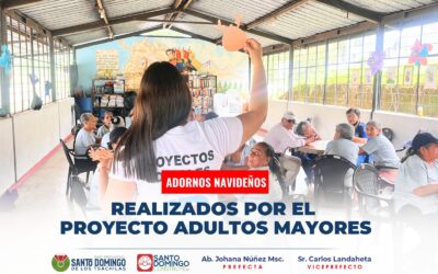 Alrededor de 30 adultos mayores participaron en la creación de hermosos adornos …