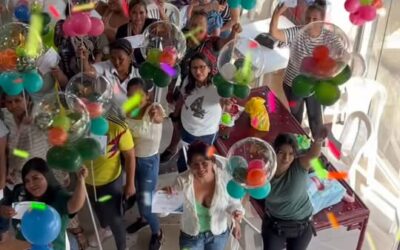 Culminamos el curso de Decoración de Globos del proyecto Mujeres Emprendedoras, …
