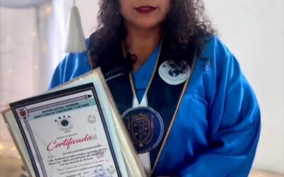 Gracias a las becas otorgadas por la Academia Particular CREC, usuarias del Proy…