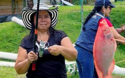 \ud83c\udf3f\ud83d\udc1f Adriana Ar\u00e9valo es una emprendedora que impulsa ju…
