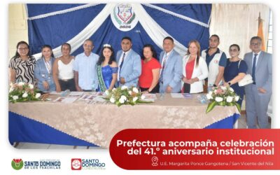 En representación de la Prefecta Johana Núñez, la Subgerente de Servicios Socia…