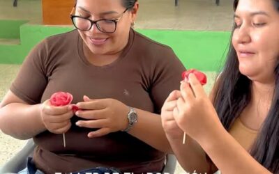 ¡Creando sueños con sus propias manos! 

Las Mujeres Emprendedoras de la parroq…