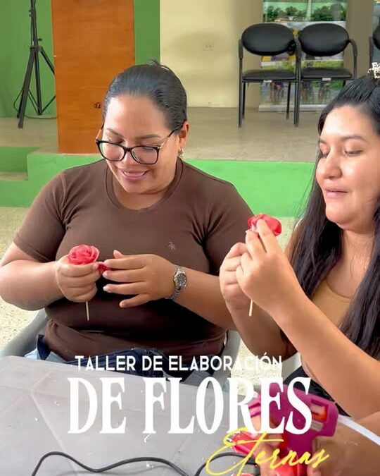 ¡Creando sueños con sus propias manos! 

Las Mujeres Emprendedoras de la parroq…